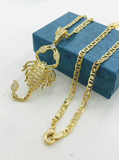 CZ Scorpion Necklace Charm Pendant with Mariner Link Chain 20" for Mens Womens / Cadena y Dije de Escorpión para Hombre y Mujer Oro Laminado