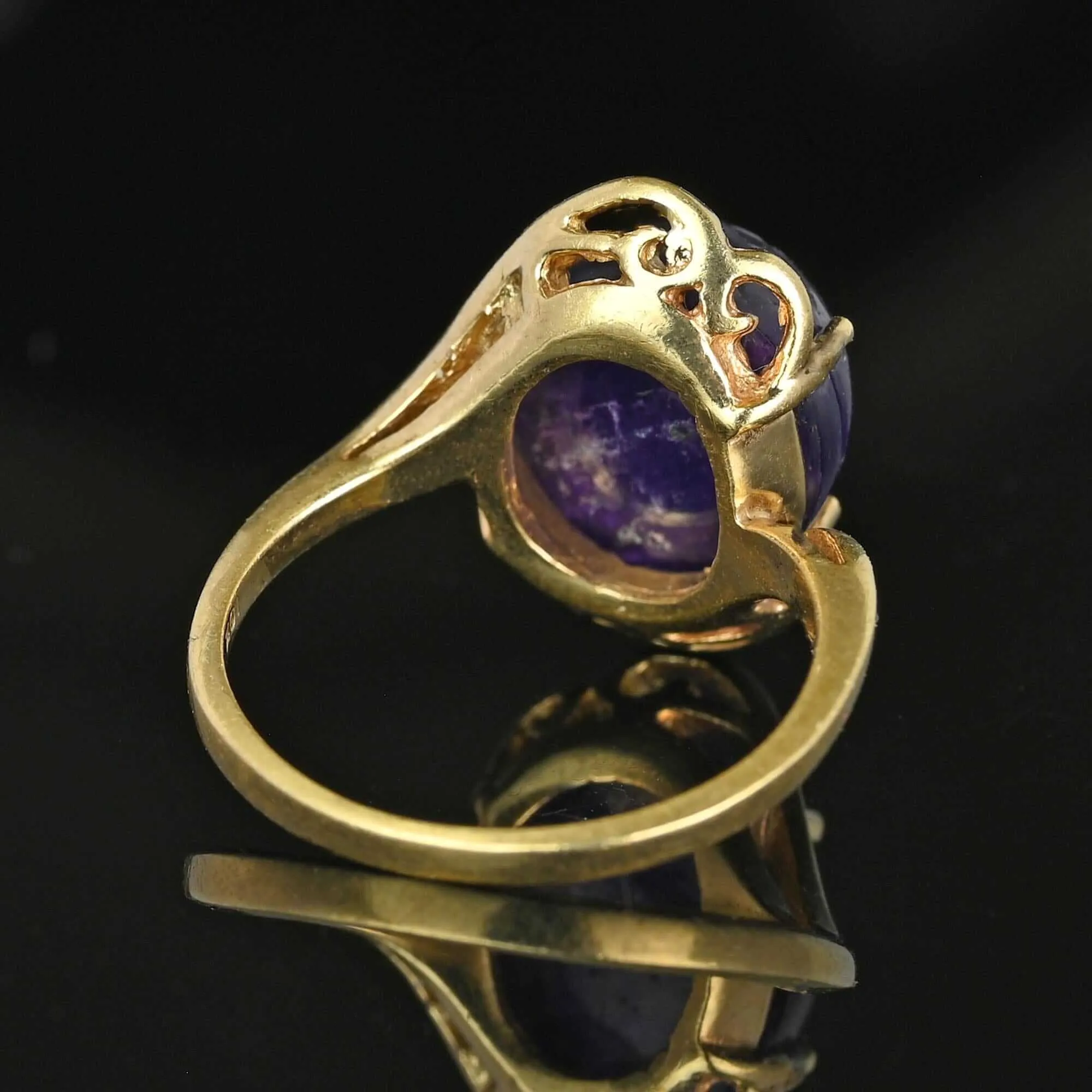 DEPOSIT Fancy Cut Carved Amethyst Cabochon Ring in Gold