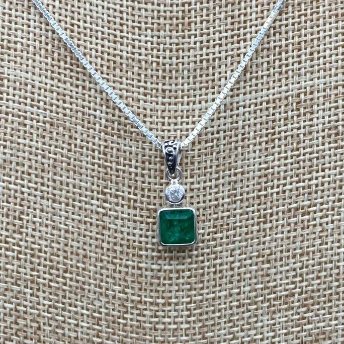 Emerald Jewelry Sterling Silver Chain  And Emerald With Diamond Pendant