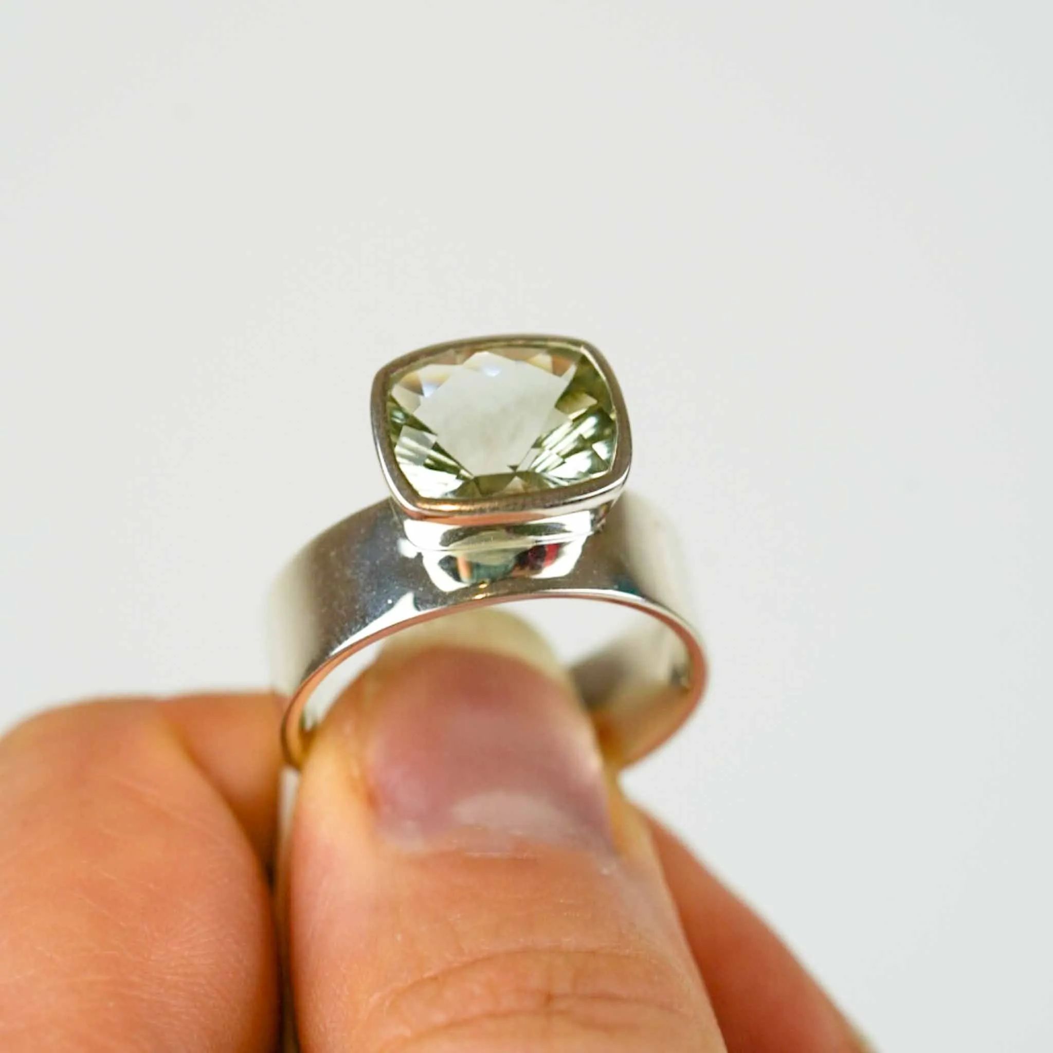 Green Amethyst Offset Ring in silver Ai288s