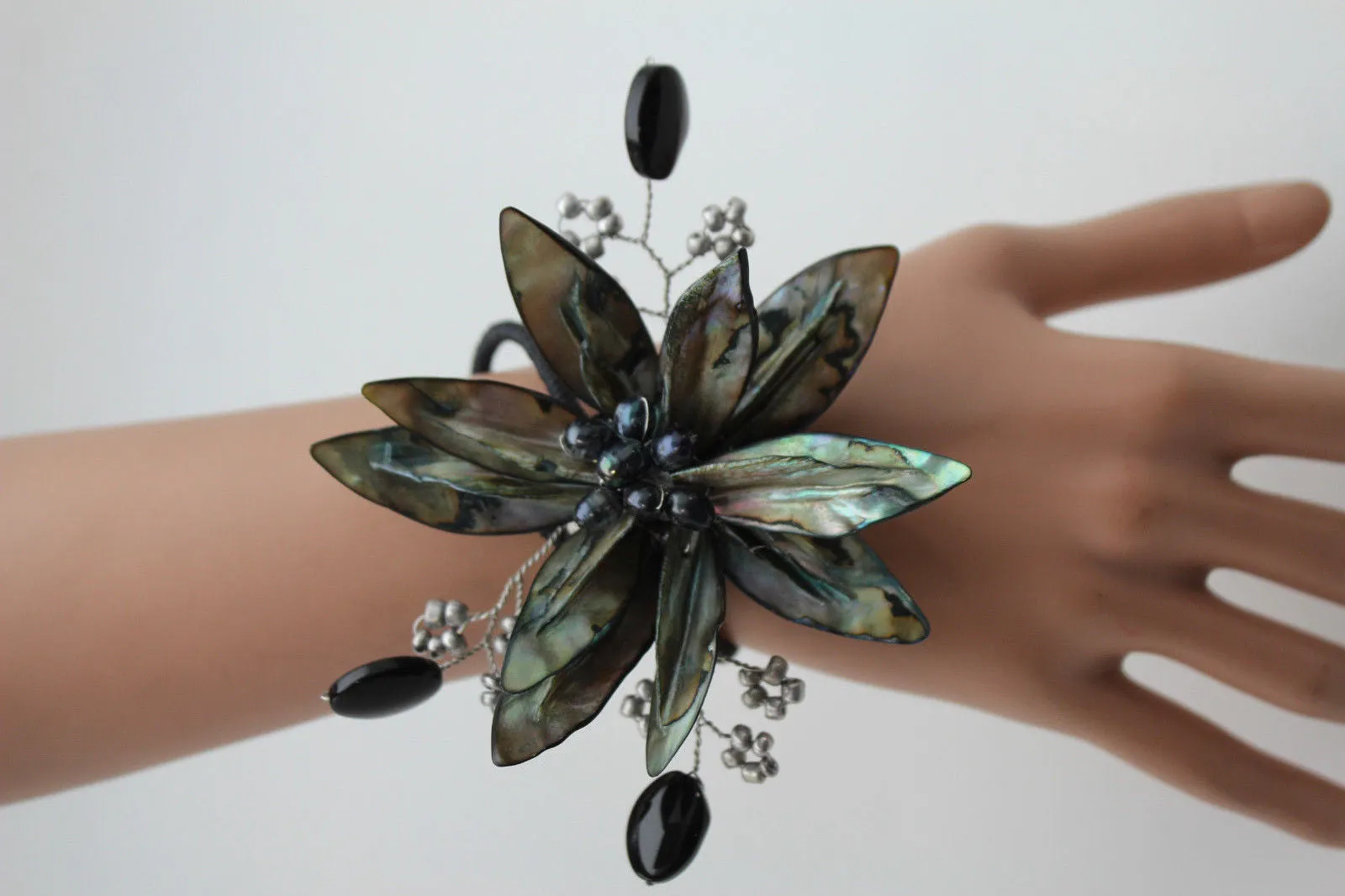 Grey Black Beads Flower Elastic Cuff Bracelet Band Women Unique