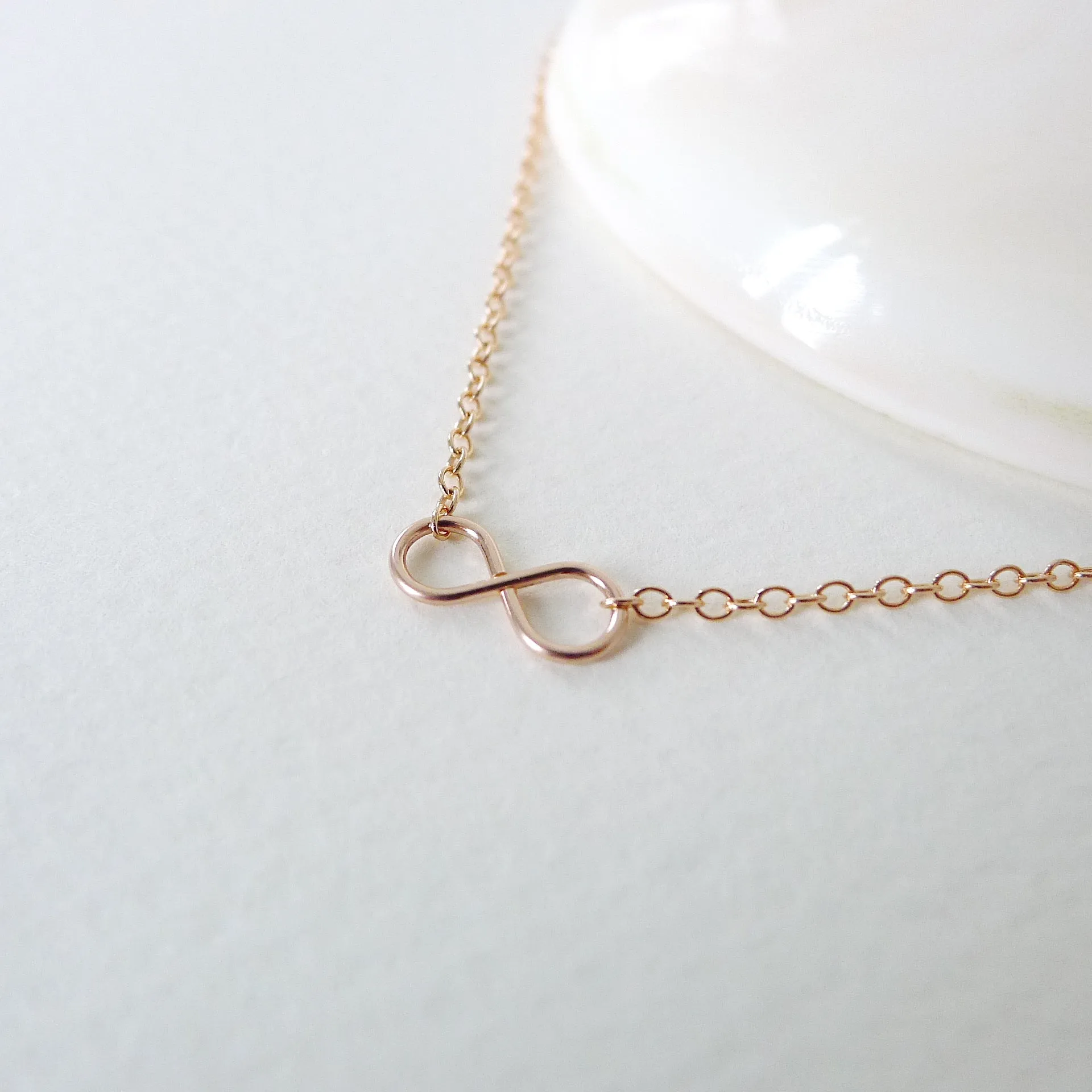 Infinity Necklace / 14k Gold-filled