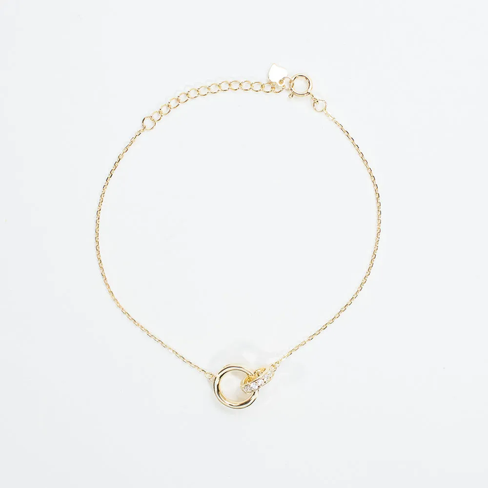 Interlocking CZ Circles Bracelet