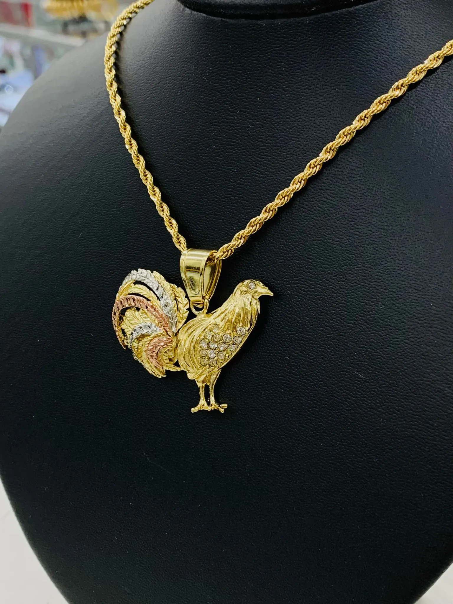 Medalla del Gallo de Tres Colores CZ para Mujer y Hombre Rope Chain Necklace 24" for Mens 18K Gold Filled Chicken Rooster Pendant Necklace