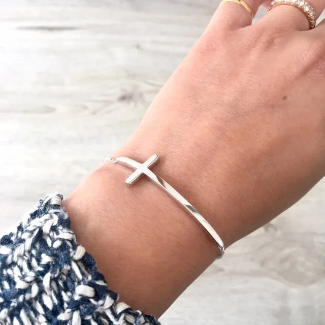 SOLID 925 STERLING SILVER SIDEWAYS CROSS DAINTY BRACELET