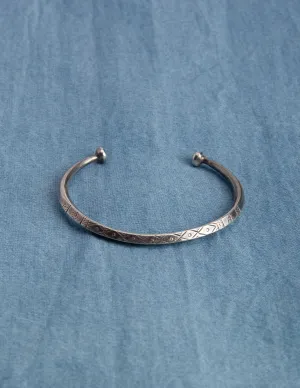 Vintage Sterling Silver North African Carinated Cuff